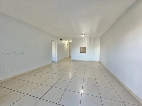 7860 Camino Real Miami FL 33143