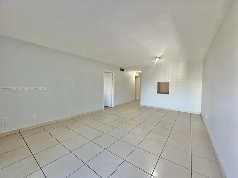 7860 Camino Real Miami FL 33143