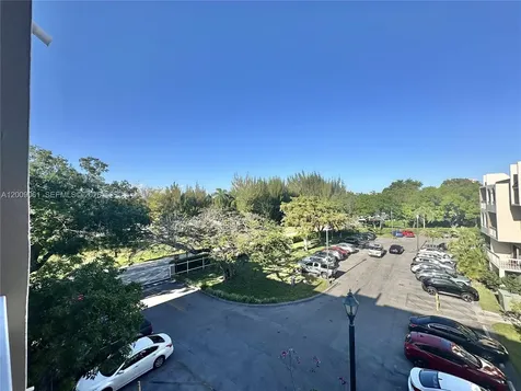7860 Camino Real Miami FL 33143