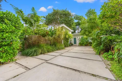 468 NE 90th Street El Portal FL 33138