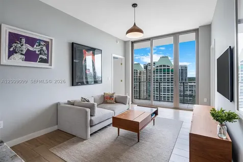 2678 Tigertail Miami FL 33133