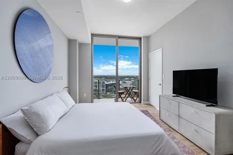 2678 Tigertail Miami FL 33133
