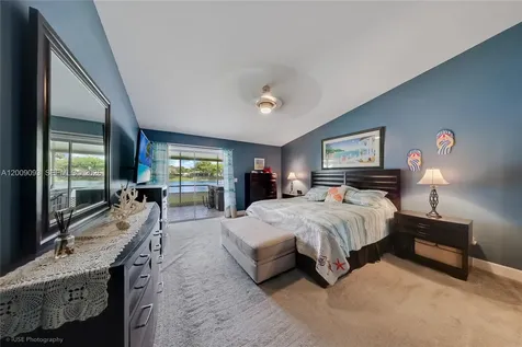 2395 SE 7th Place Homestead FL 33033