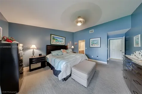 2395 SE 7th Place Homestead FL 33033