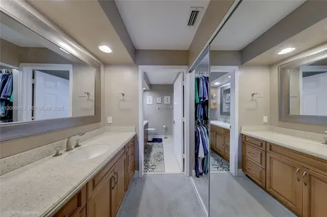 2395 SE 7th Place Homestead FL 33033