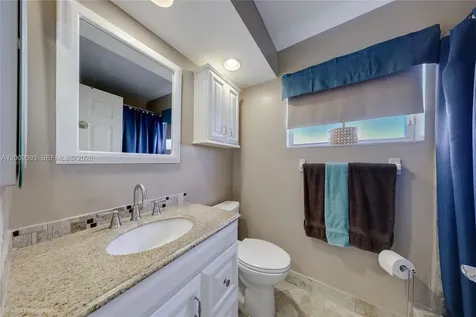 2395 SE 7th Place Homestead FL 33033