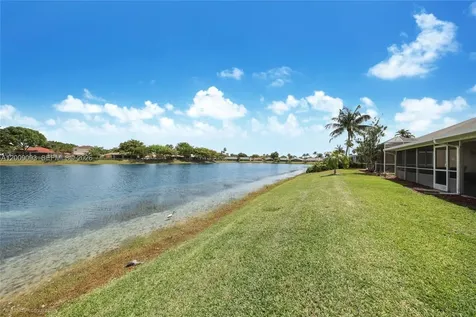 2395 SE 7th Place Homestead FL 33033