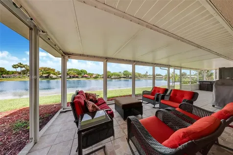 2395 SE 7th Place Homestead FL 33033