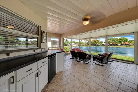 2395 SE 7th Place Homestead FL 33033
