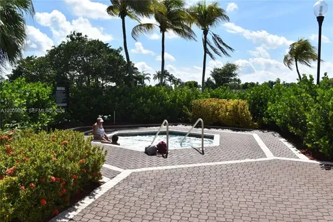 2395 SE 7th Place Homestead FL 33033
