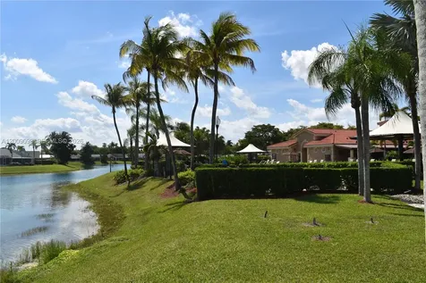 2395 SE 7th Place Homestead FL 33033