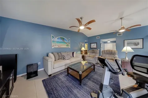 2395 SE 7th Place Homestead FL 33033