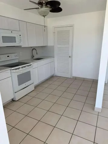 609 NE 6 Th Court Boynton Beach FL 33435