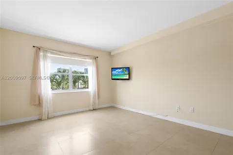 400 Kings Point Drive Sunny Isles Beach FL 33160