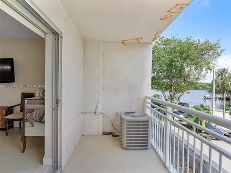 400 Kings Point Drive Sunny Isles Beach FL 33160