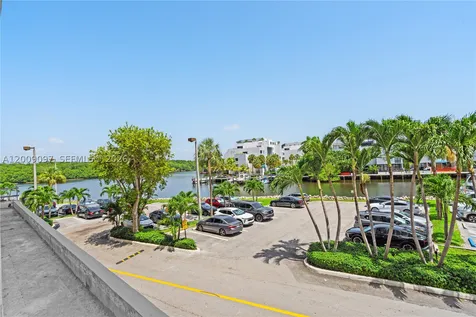 400 Kings Point Drive Sunny Isles Beach FL 33160