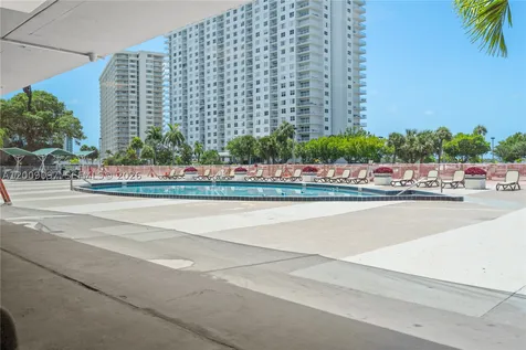 400 Kings Point Drive Sunny Isles Beach FL 33160