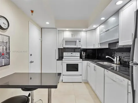 400 Kings Point Drive Sunny Isles Beach FL 33160