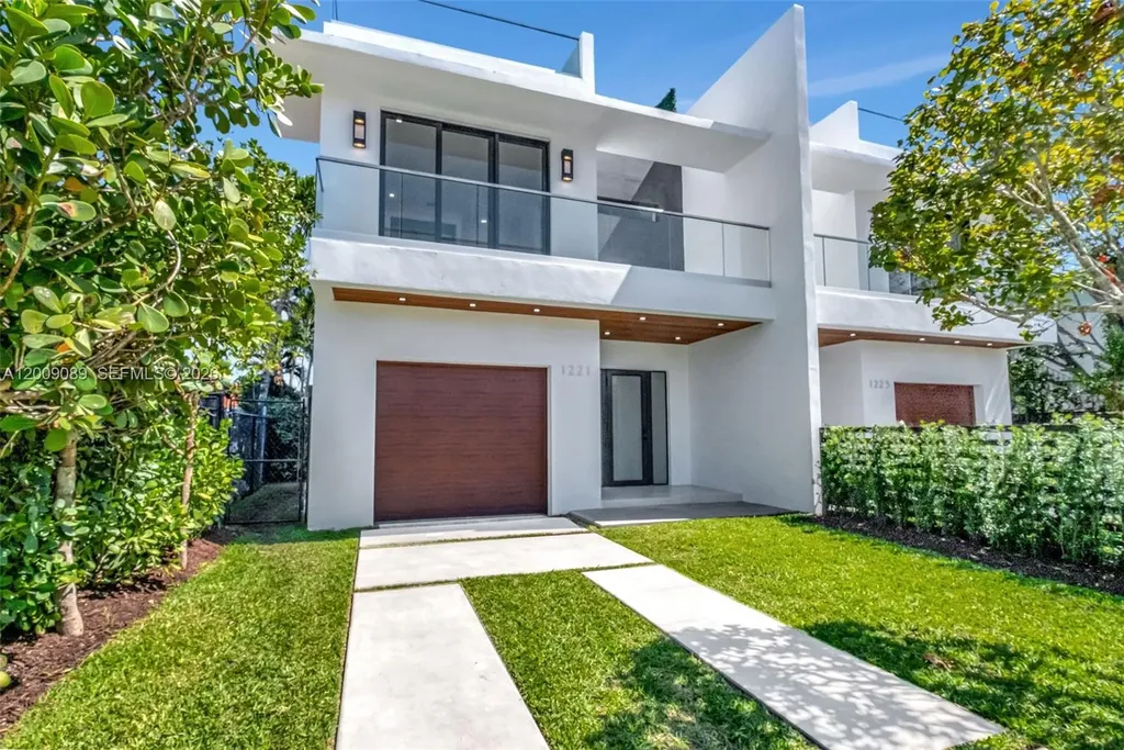 1223 SW 12th Court Miami FL 33135