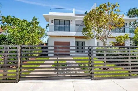 1223 SW 12th Court Miami FL 33135