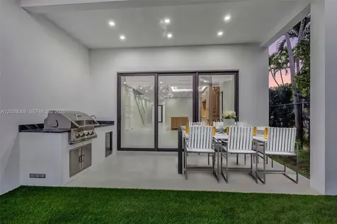 1223 SW 12th Court Miami FL 33135
