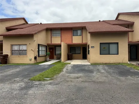 857 W 41st Street Hialeah FL 33012