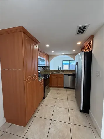 857 W 41st Street Hialeah FL 33012