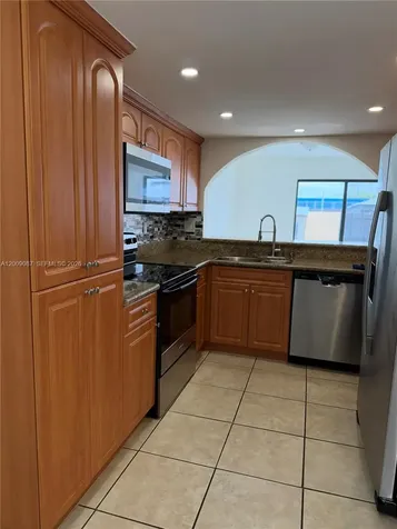 857 W 41st Street Hialeah FL 33012