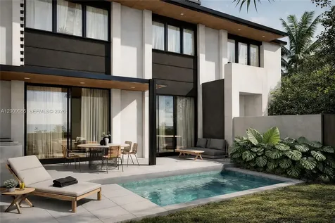 1055 SW 12th Court Miami FL 33135