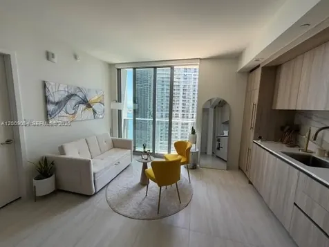 77 SE 5th Street Miami FL 33131