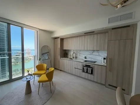 77 SE 5th Street Miami FL 33131