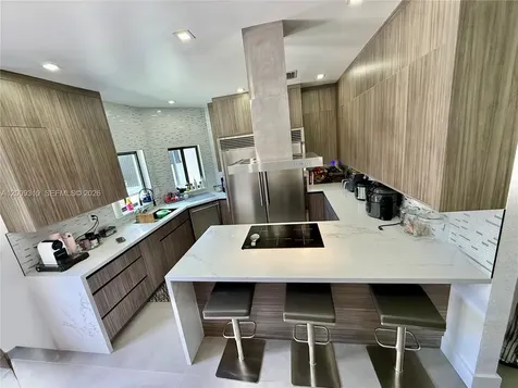7963 NW 195th Terrace Hialeah FL 33015