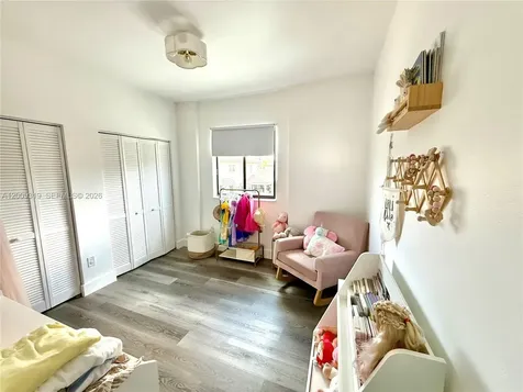 7963 NW 195th Terrace Hialeah FL 33015
