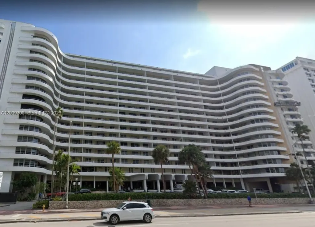 5555 Collins Avenue Miami Beach FL 33140