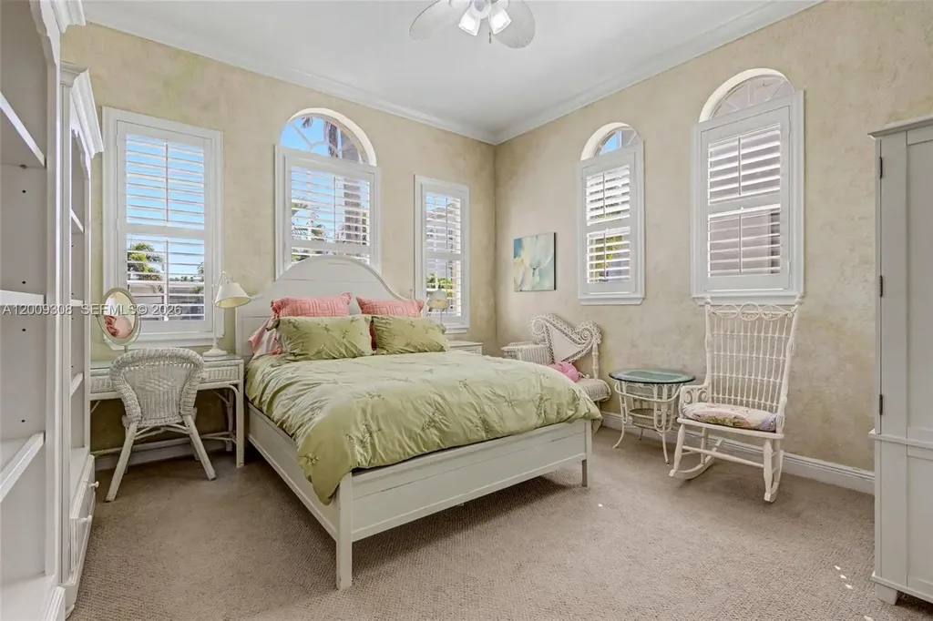 417 Hendricks Isle Fort Lauderdale FL 33301