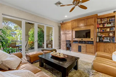 417 Hendricks Isle Fort Lauderdale FL 33301