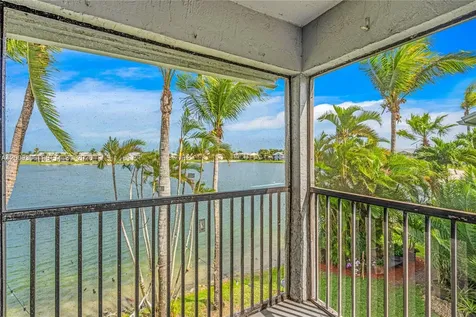 1403 S Liberty Avenue Homestead FL 33034