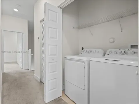 8382 NW 51st Terrace Doral FL 33166