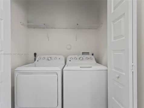 8382 NW 51st Terrace Doral FL 33166