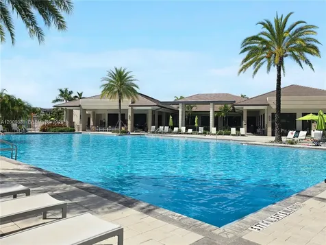 8382 NW 51st Terrace Doral FL 33166