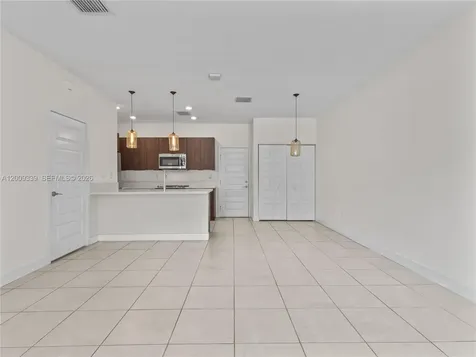 8382 NW 51st Terrace Doral FL 33166