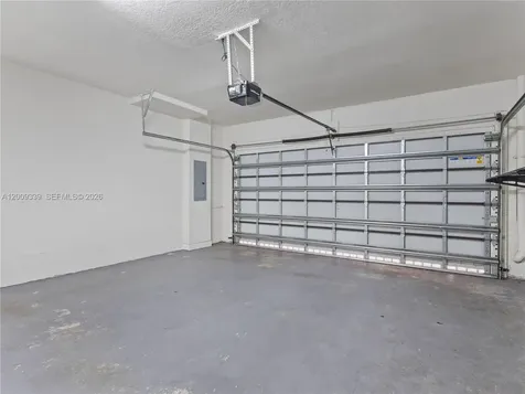 8382 NW 51st Terrace Doral FL 33166