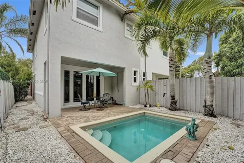 1118 NE 1st Avenue Fort Lauderdale FL 33304