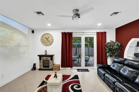 1118 NE 1st Avenue Fort Lauderdale FL 33304