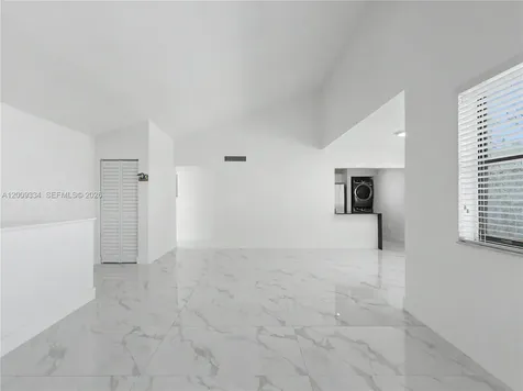 10010 NW 9th Street Circle Miami FL 33172