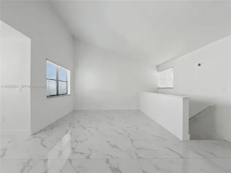 10010 NW 9th Street Circle Miami FL 33172