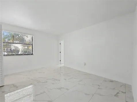 10010 NW 9th Street Circle Miami FL 33172