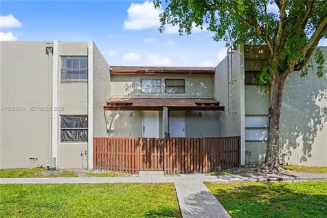 10010 NW 9th Street Circle Miami FL 33172