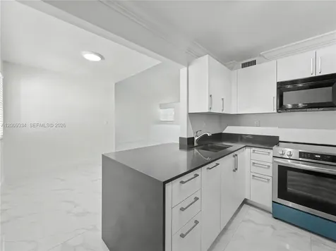 10010 NW 9th Street Circle Miami FL 33172