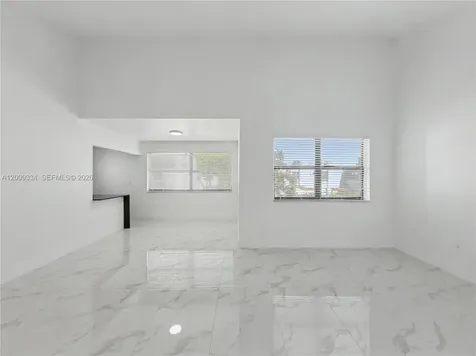 10010 NW 9th Street Circle Miami FL 33172